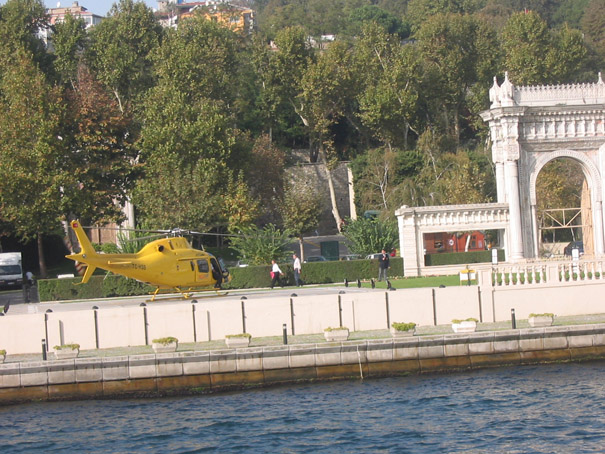 Helikopter u Istanbulu (Turska), novembar 2008 A.jpg